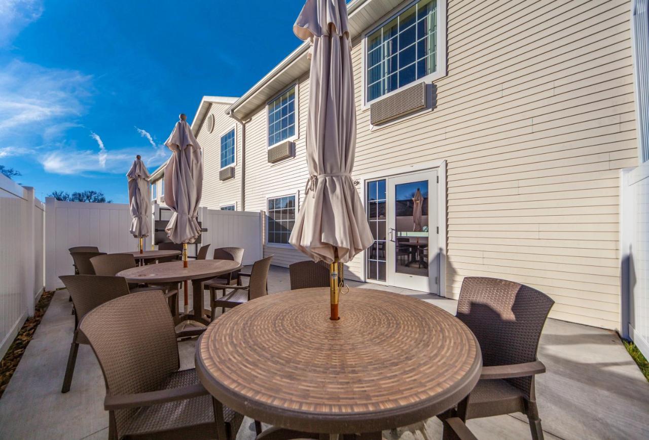 Cobblestone Inn & Suites - Holdrege Exteriér fotografie
